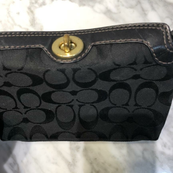 Wristlet - Picture 3 of 4